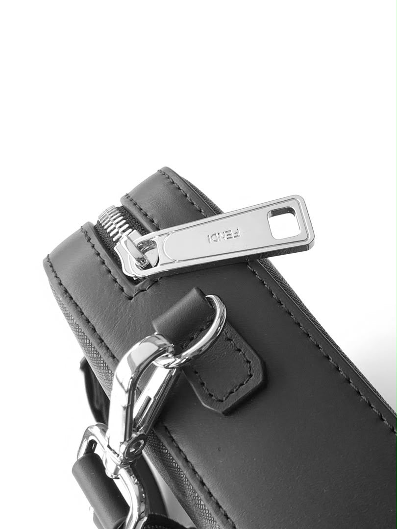 Borsello Fendi