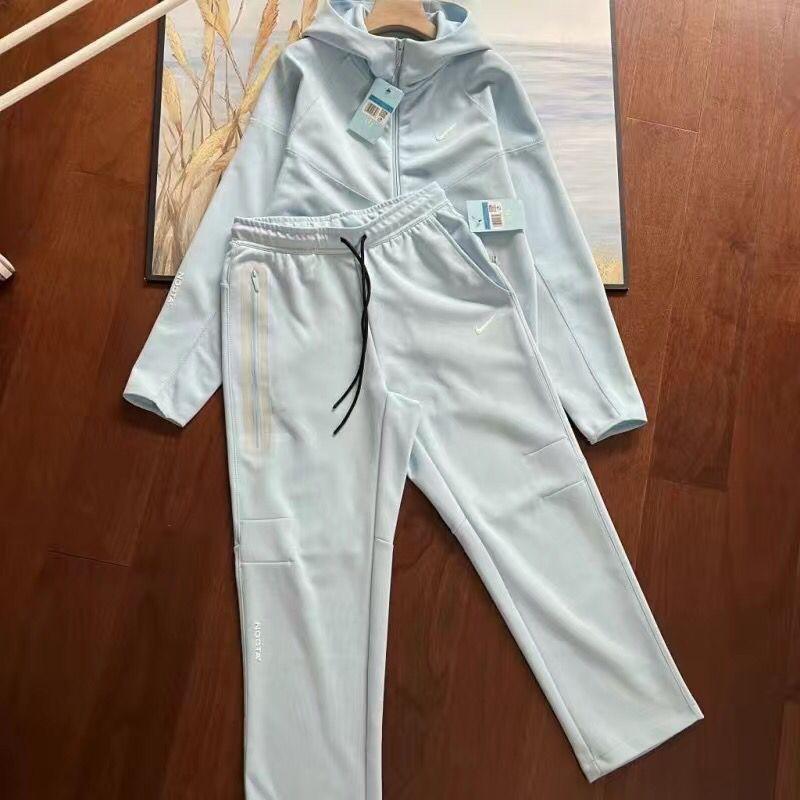 Nike Sportswear white