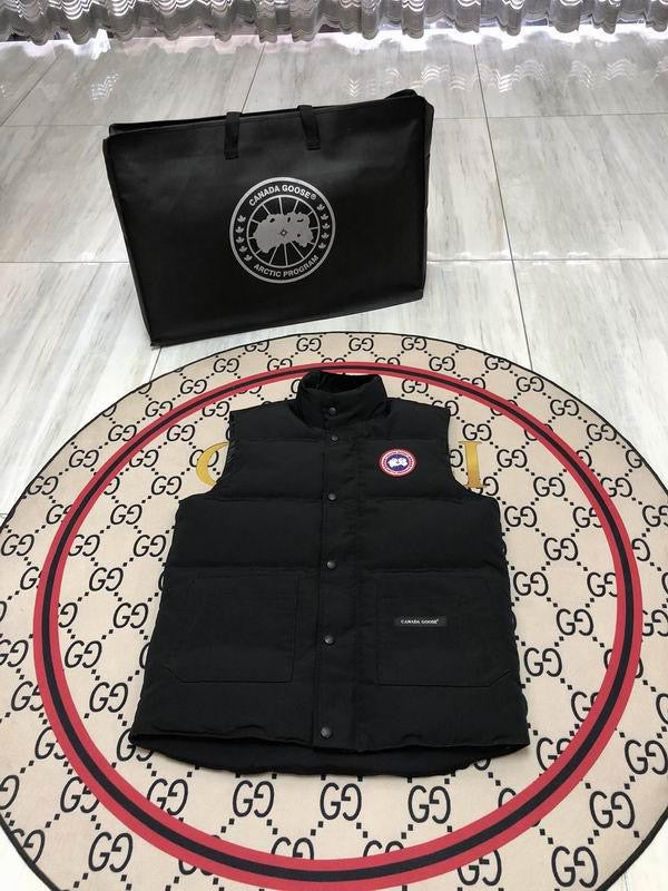 Smanicato Canada Goose