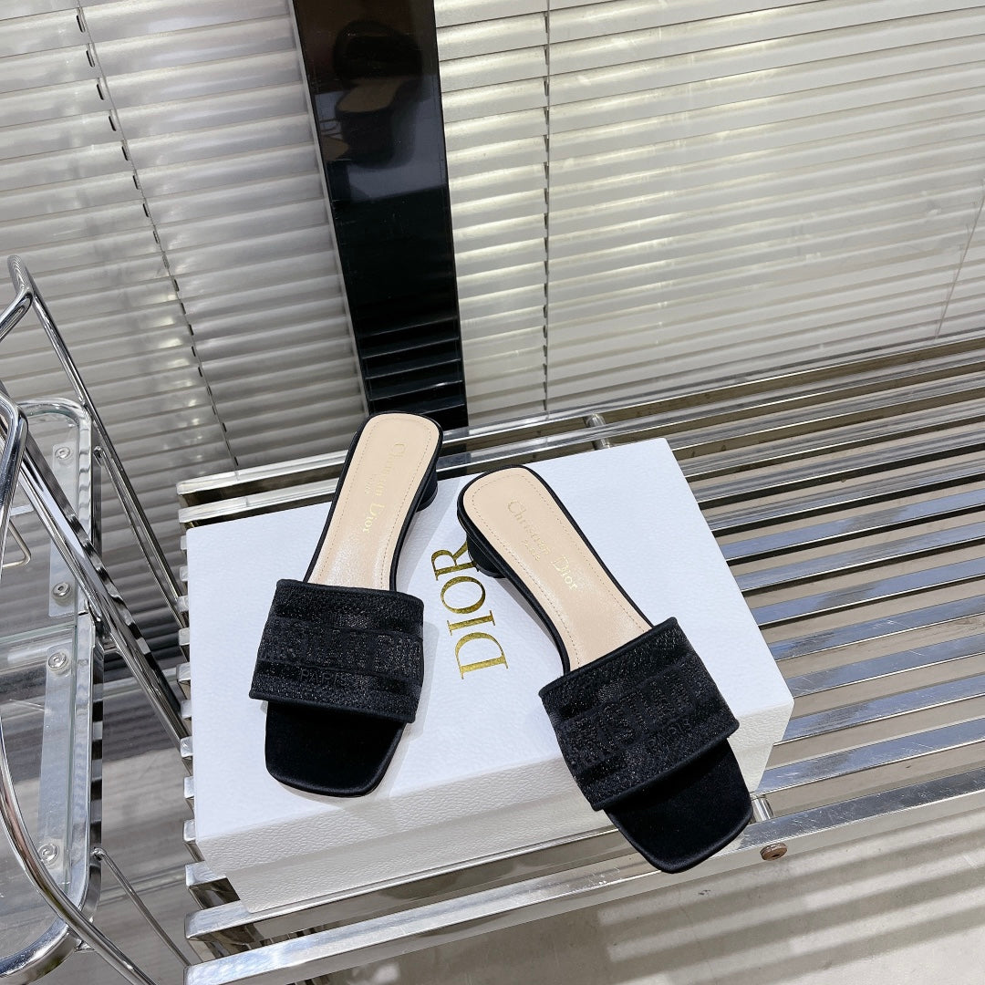 Christian Dior total black