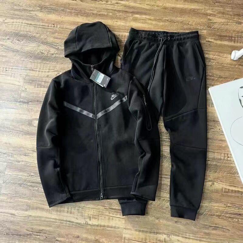 Nike Sportswear Tech Fleece black